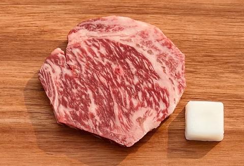 ソロキャンプに最適！佐賀産和牛ステーキ2P：B110-021