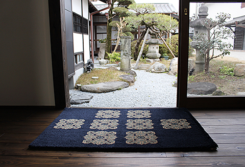 鍋島緞通【手織り】60×90cm 牡丹文花十字文様：C711-001