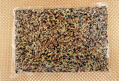 佐賀県産古代米3色MIX 2.4kg：B190-008