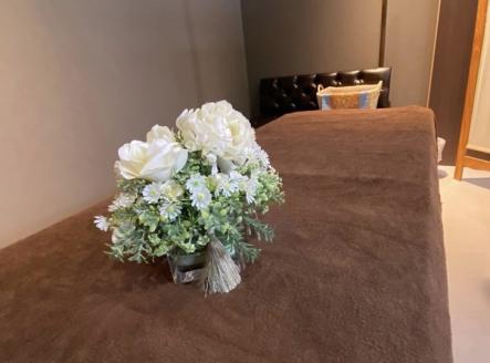 小顔矯正エステ（カウンセリング含む60分）：B395-003