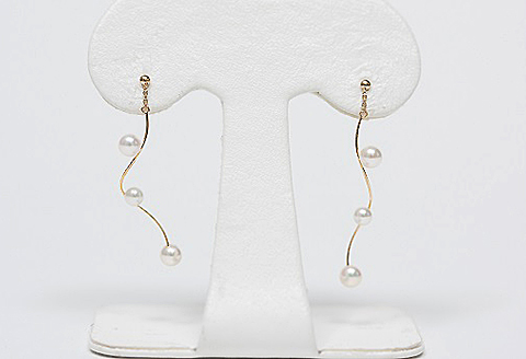 華やかアコヤベビーパールデザインピアス：C151-013