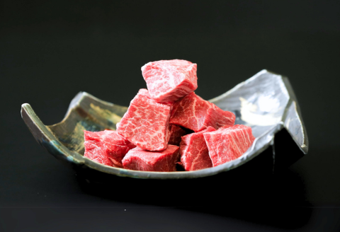 佐賀牛赤身サイコロステーキ 300g：B140-046