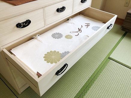 桐たんす 総桐衣裳チェスト HT-100幅4段C：C146-005