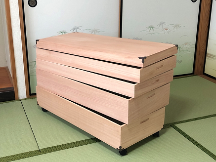 柿渋染め総桐衣裳箱 キャスター付浅深4段 PKR-4DC：B880-003