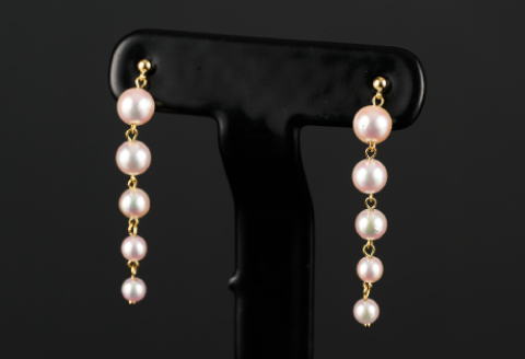 艶々揺れる♪アコヤ真珠のグラデーションピアス：C127-007