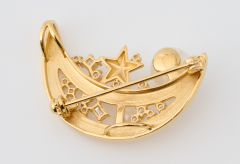 煌めく月とアコヤ真珠のブローチ・ペンダント・ショートナー：C501-001