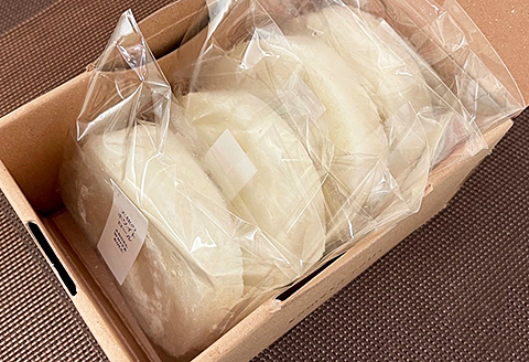 プレミアム冷凍米粉ロールケーキ1箱 ：A090-007