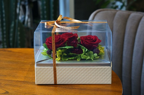 プリザーブドフラワーBOX M：B230-008