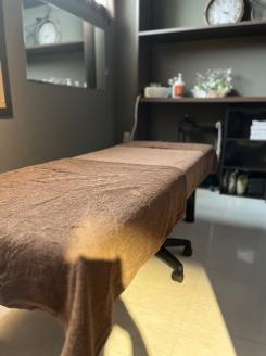 小顔矯正エステ（カウンセリング含む60分）：B395-003