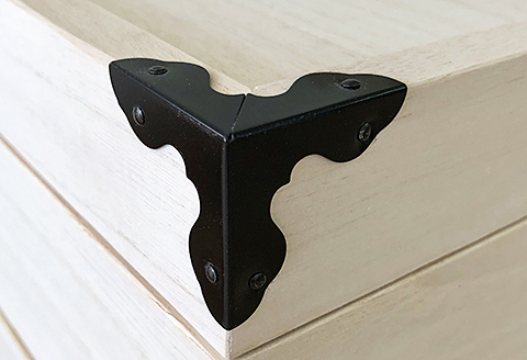 桐たんす 移動も楽々キャスター付の着物収納 桐箱浅深4段：B850-008