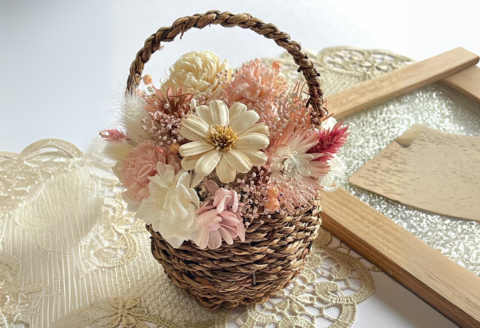 ドライフラワーバスケットアレンジ　ピンク：B240-019