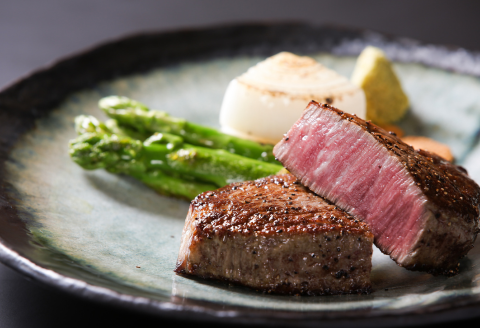 不揃いでも味は一級品！佐賀牛フィレカットステーキ 計1kg：B800-002