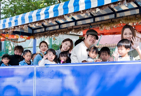 みんなで遊べる！神野公園こども遊園地 1日貸し切りプラン：D100-003