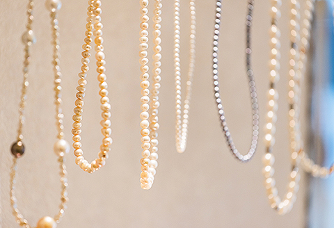 艶々ベビー！5mmアコヤ真珠直付けピアス：B425-007