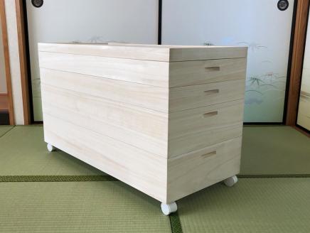 桐たんす 総桐収納 浅深4段キャスター付 KR-4DCM：B750-001
