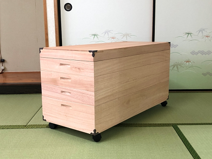 柿渋染め総桐衣裳箱 キャスター付4段 PKR-4C：B800-001