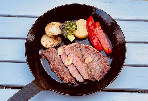 ソロキャンプに最適！佐賀産和牛ステーキ2P：B110-021