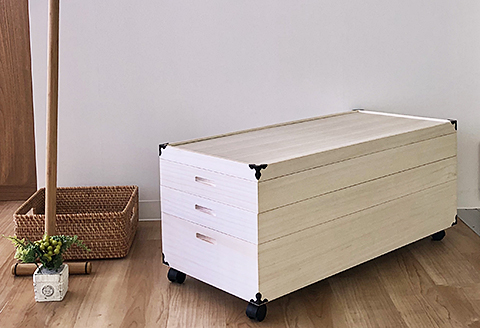 桐たんす 移動も楽々キャスター付きの着物収納 桐箱3段：B650-001
