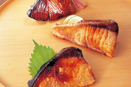 五島の天然ぶり詰合せ 1枚90g 全7枚でお届けします ぶりひと塩90g×2切 ぶり無塩90g×2切 ぶり吟醸味噌粕漬90g×2切 ぶりみりん醤油漬×1切 おかず ギフト