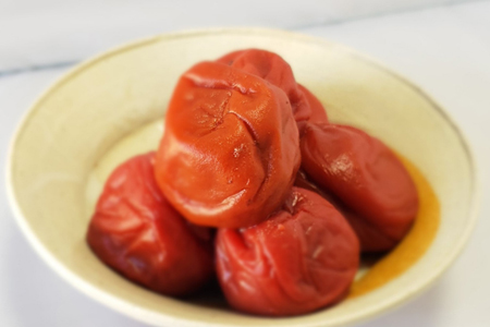 唐津七山 南高梅人気2種詰合せ 500g×2(合計1kg)「irodoriからつ四季の返礼品・はちみつ味・しそ味(減塩)」山間から湧き出る澄んだ水をふんだんに含んだ土壌で栽培