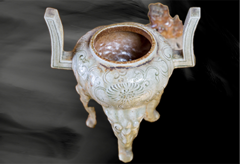 唐津焼 青唐津耳付獅子三脚香炉 三代中野霓林作 一点物