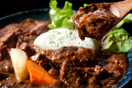 佐賀牛 もも(しんしん・とも三角・亀の甲・内もも・外もも)角切り500g×2パック (合計1kg) 和牛 牛肉 煮込み ビーフシチュー カレー