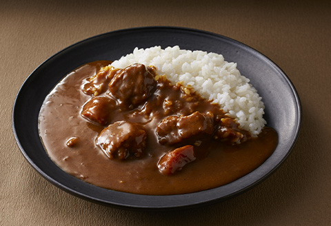 佐賀県唐津ギフト（佐賀県産和牛カレー2個、佐賀醤油1本、佐賀みそ1個入)