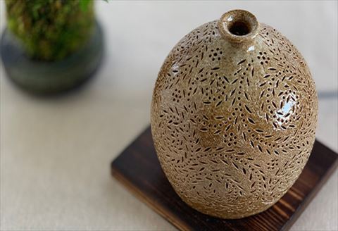 唐津焼 ランプシェード～こごみ～で癒しの煌めきを演出