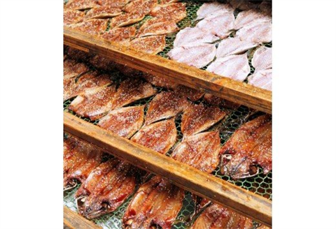 グルメ大賞受賞【無添加・無着色】旬の人気 干物 お酒のおともセット 旬あじ開き(淡塩造り) 旬アジ醤油みりん干し 呼子 イカ一夜干し 国内加工 エイヒレ ひもの 干物