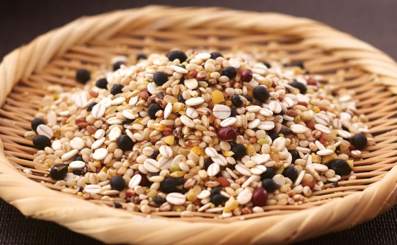 定期便 3ヶ月 雑穀 雑穀米 十八雑穀 25g×12包×2袋 すべて日本産 個包装