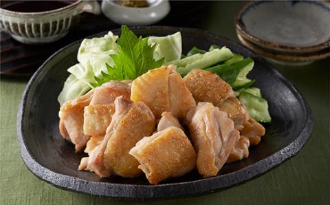 ｂ-３４８　みつせ鶏　もも切り身（バラ凍結）３００ｇ×７袋