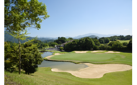 ｅ-８　佐賀クラシックゴルフ倶楽部プレー券（１５，０００円分）