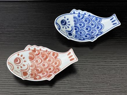 伊万里焼 鯉のぼり（マゴイ・ヒゴイ）小付・箸置セット 165-H1065