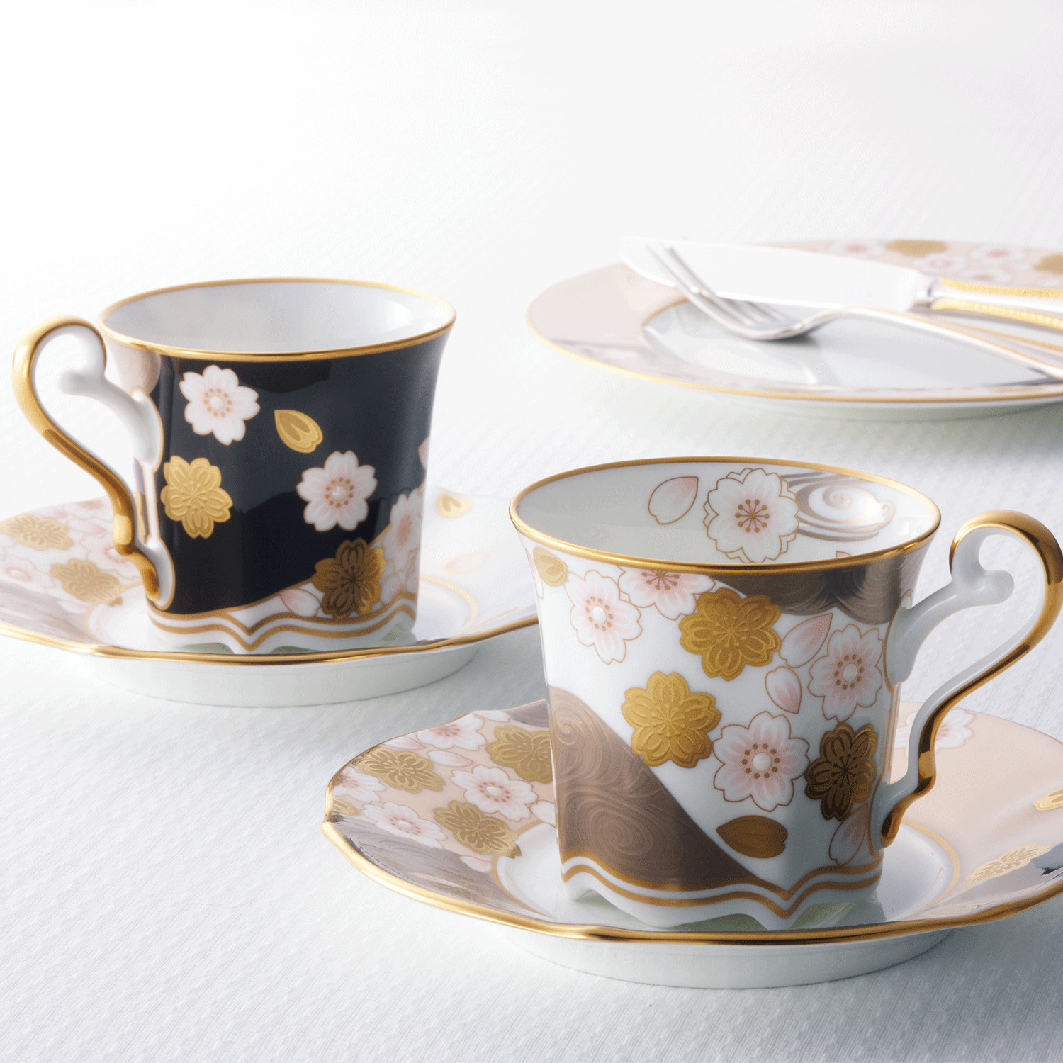 あやみなも コーヒーカップ&ソーサーペア（桜金銀彩・夜桜金銀彩） 058-H1118