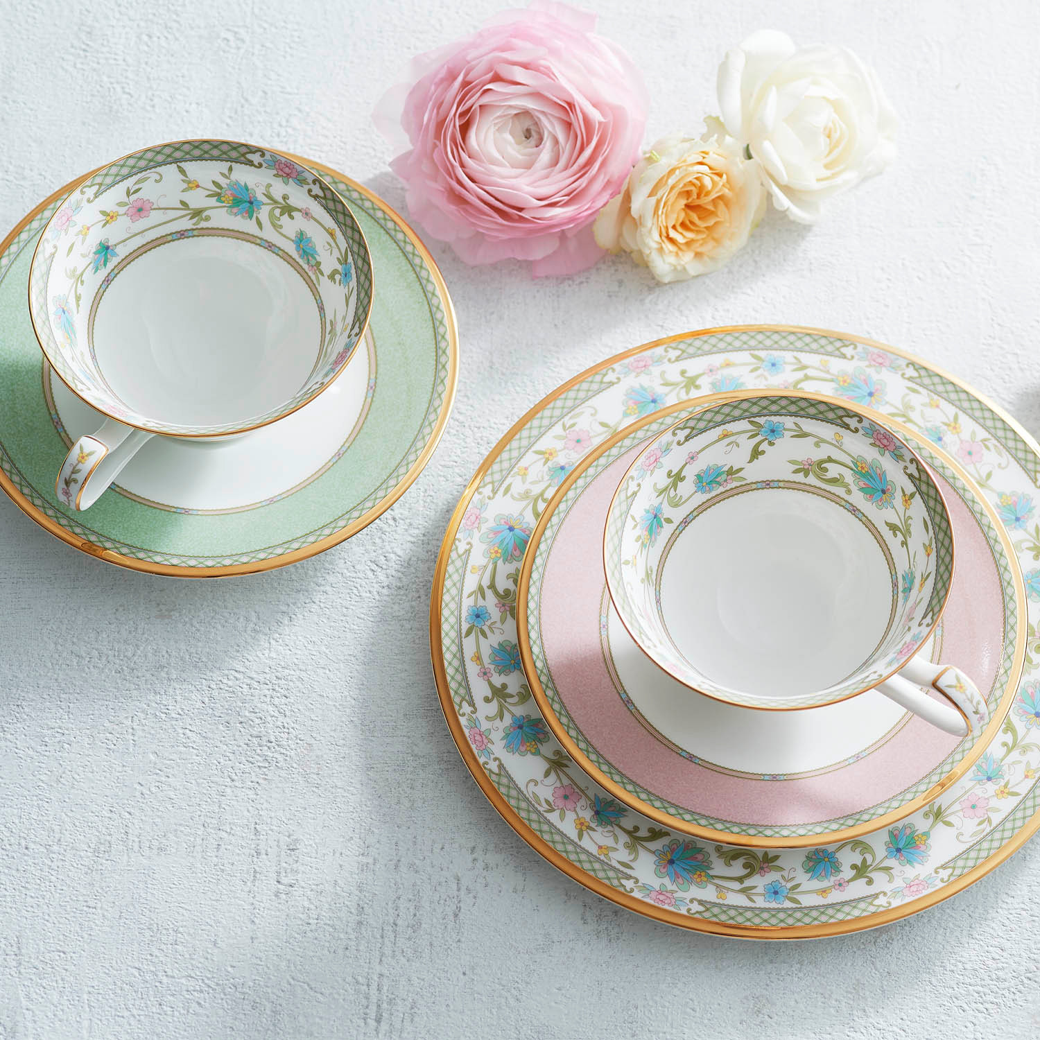 ヨシノ カップ&ソーサーペア（グリーン・ピンク） 058-H1122