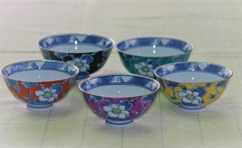 【伊万里焼】彩り唐花飯碗 茶碗 5色セット 032-H328