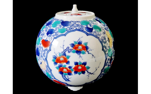 【伊万里焼】色鍋島唐草文牡丹椿萩文香炉【市川冬山窯】 037-H1228