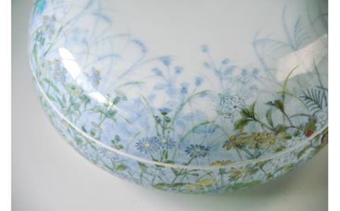 【伊万里焼】シリーズ野の花蓋物 135-H735