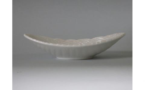 【伊万里焼】市川冬山窯「虹彩磁波彫り楕円皿 大・小セット」 037-H751