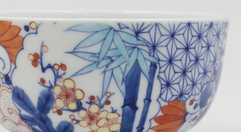 【伊万里焼】「色鍋島丸に唐花文小丼」色鍋島・伊万里・鍋島・磁器・市川光山窯 022-H997