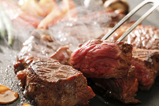 【A5等級】伊万里牛 モモ サイコロステーキ 370g 015-J354