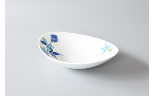 【伊万里焼】薔薇反パスタ皿 赤・青（色選択・どちらか1枚をお届け） 028-H1191