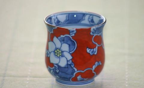 【伊万里焼】彩り唐花湯呑（1個） 032-H305