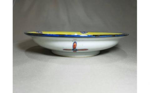 【伊万里焼】黄巻 市松紋様丸七寸皿 035-H630