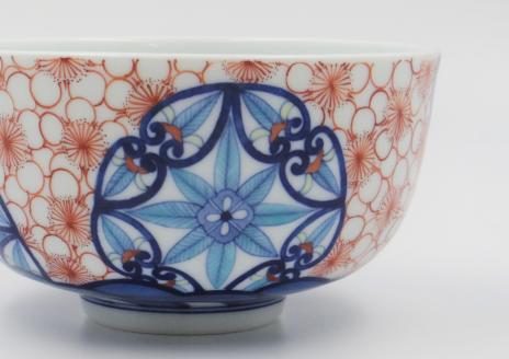 【伊万里焼】「色鍋島梅詰丸紋小丼」色鍋島・伊万里・鍋島・磁器・市川光山窯 022-H996