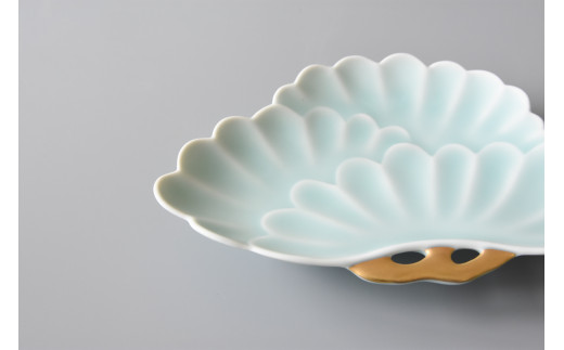 【伊万里焼】青磁 小皿 モイスト金彩三階松 028-H1184