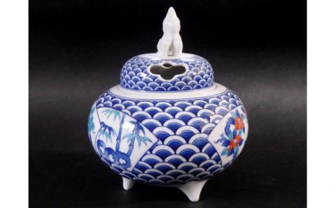【伊万里焼】市川冬山窯「色鍋島青海波扇文香炉」 037-H753