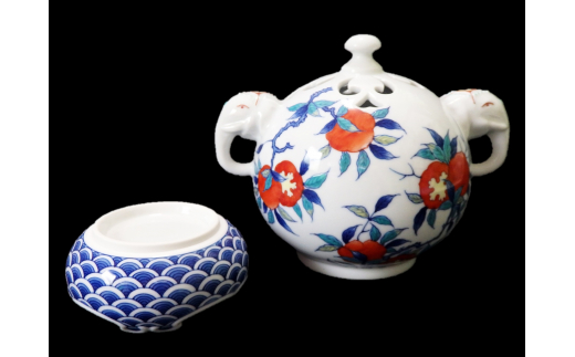 【伊万里焼】市川冬山窯「色鍋島柘榴文台付香炉」 037-H754