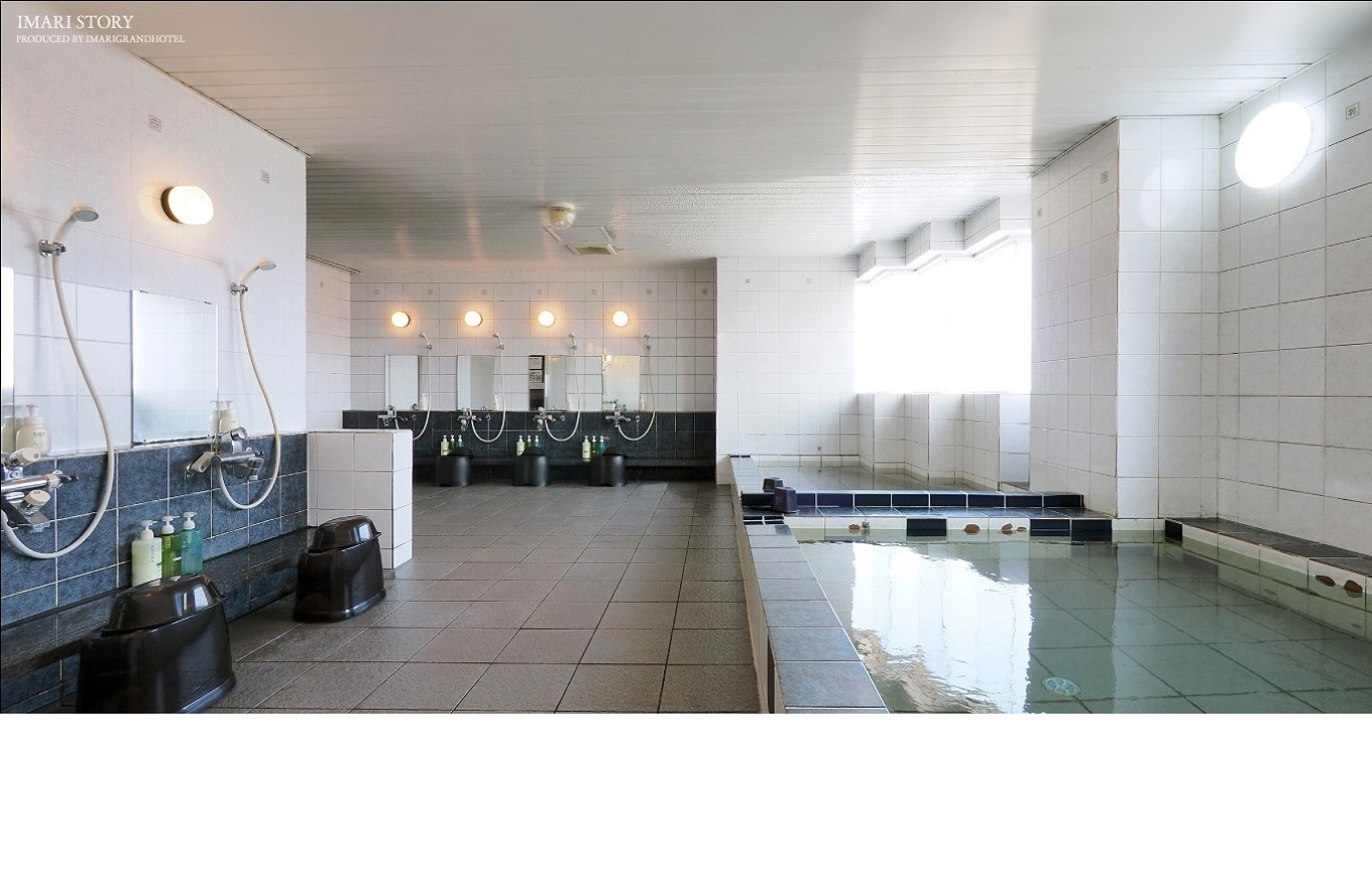 伊万里グランドホテルお一人様宿泊券(1泊・シングル) 127-K193