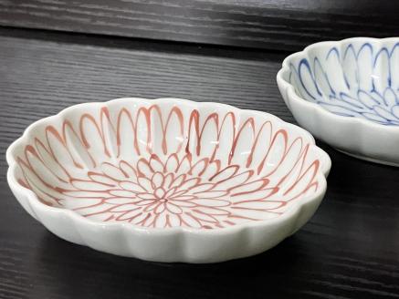 伊万里焼 菊（青・赤）菊形小判千代口セット 165-H1063